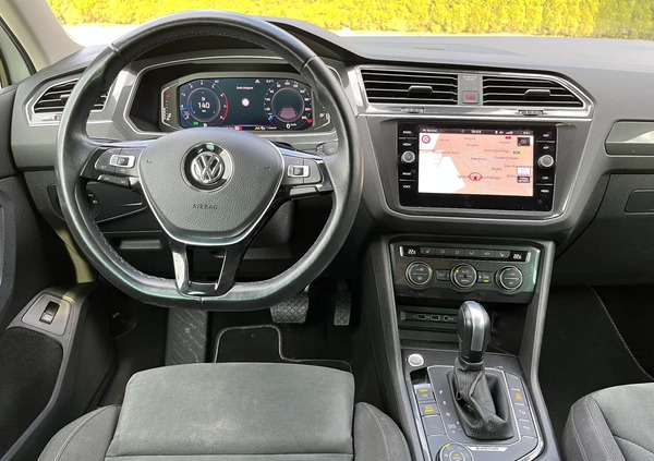 Volkswagen Tiguan cena 119000 przebieg: 99000, rok produkcji 2019 z Kraków małe 301